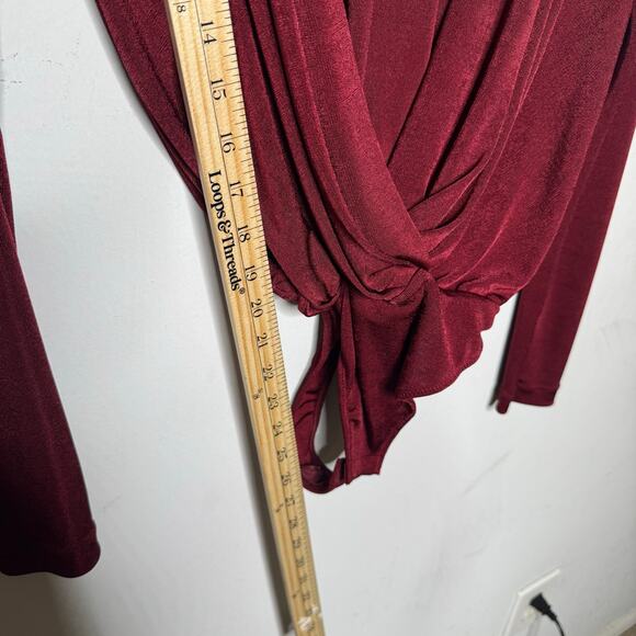 Free People Intimately Burgundy Long Sleeve Deep V Neck‎ Twist Front Top Size S - Picture 5 of 8